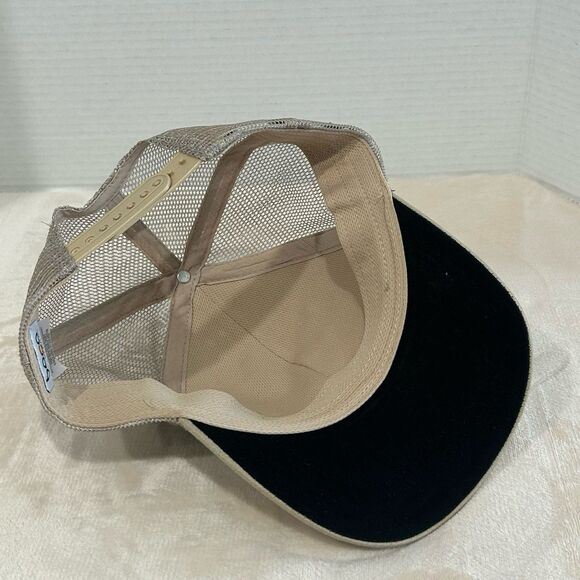 BOCO Cap Hat Unisex Snapback Color Tan SHOW UP Truckers White Gear Fleet Feet - Picture 9 of 10